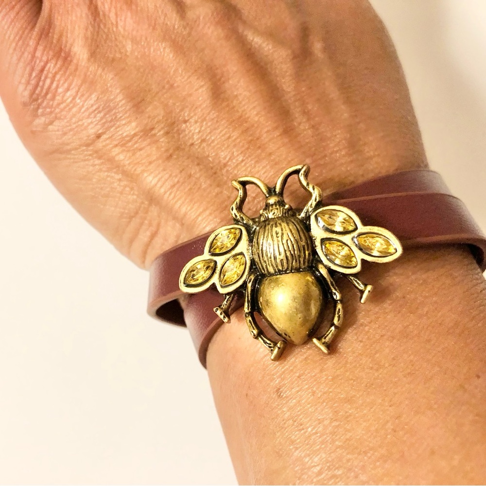 Queen Bee Buckle Bracelet